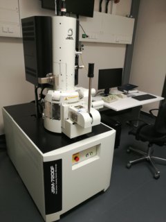 Bild "Electron Microscopy:JSM-7200F_upload.jpg"